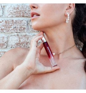 Rencontrez votre nouveau match avec Diamond Red de la marque Eye Of Love.
