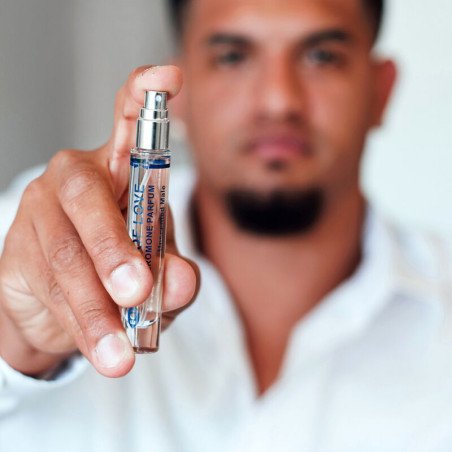 Découvrez notre collection de sprays Phéromones sans parfum pour Homme et Femme.