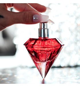 Rencontrez votre nouveau match avec Diamond de la marque de Eye Of Love.