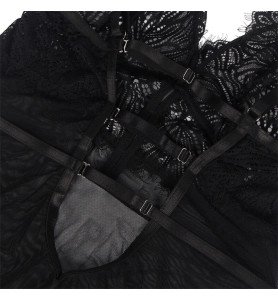Sublimez vos courbes avec cet ensemble de nuit – Un must-have pour des nuits pleines de désir.