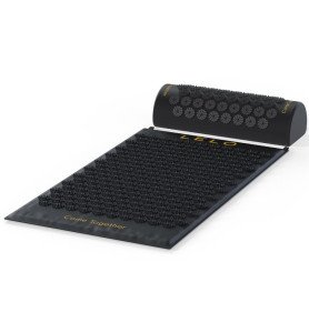 Relaxation and pleasure for two: the Lelo acupressure mat for special evenings.
